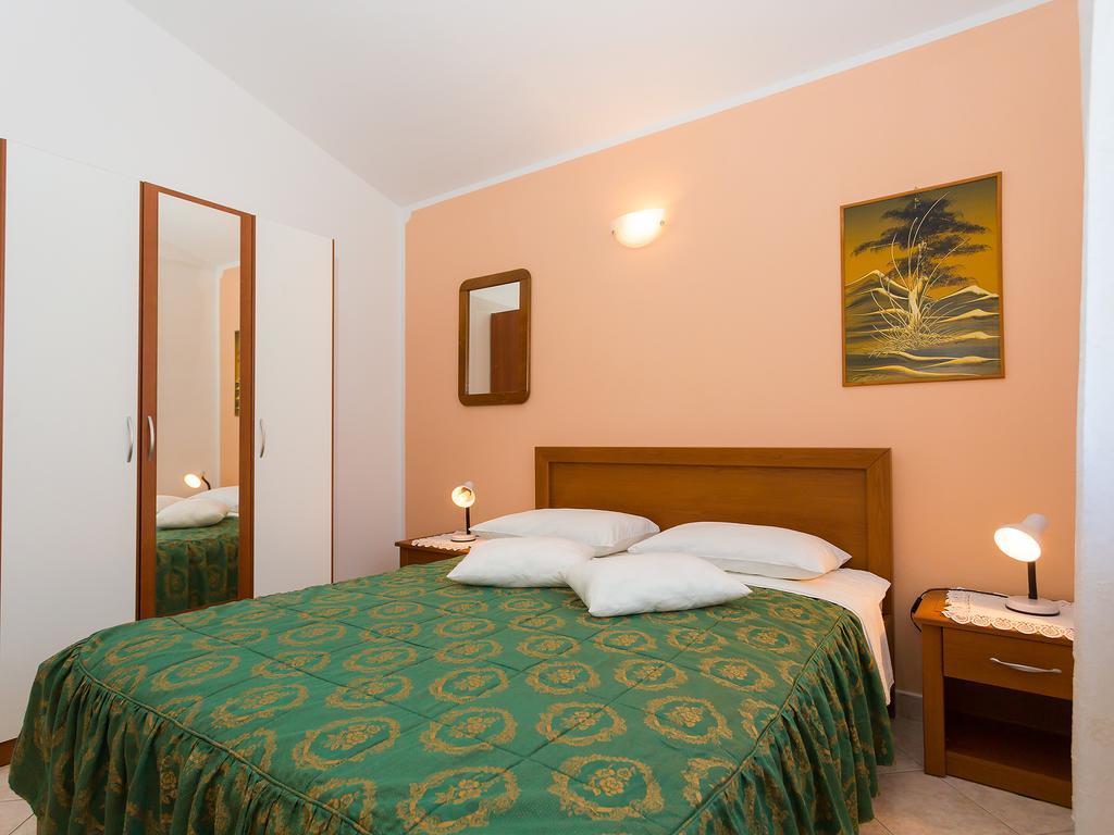Apartments Graziella Porec Luaran gambar